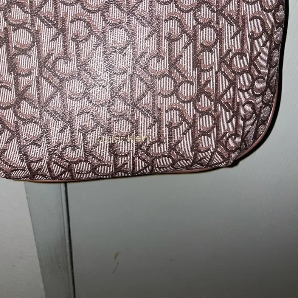 👜 Calvin Klein Monogram Chain Strap Hobo Bag